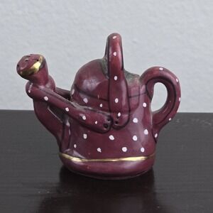 Blue Sky Clayworks Heather Goldminc Burgundy Polka Dot Watering‎ Can Candle 2"
